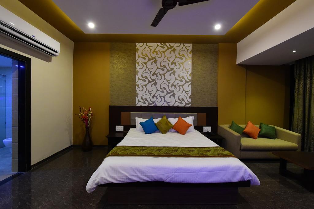 Hotel Opulence Nadiād 외부 사진