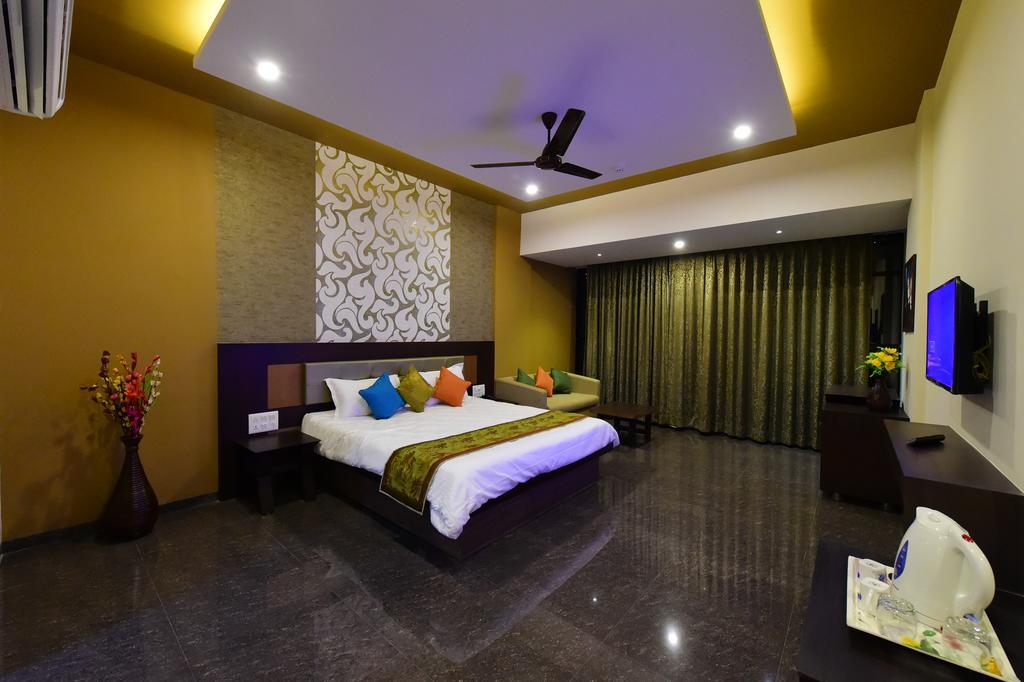 Hotel Opulence Nadiād 외부 사진