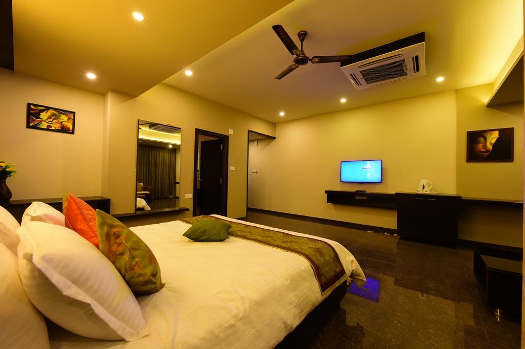 Hotel Opulence Nadiād 외부 사진