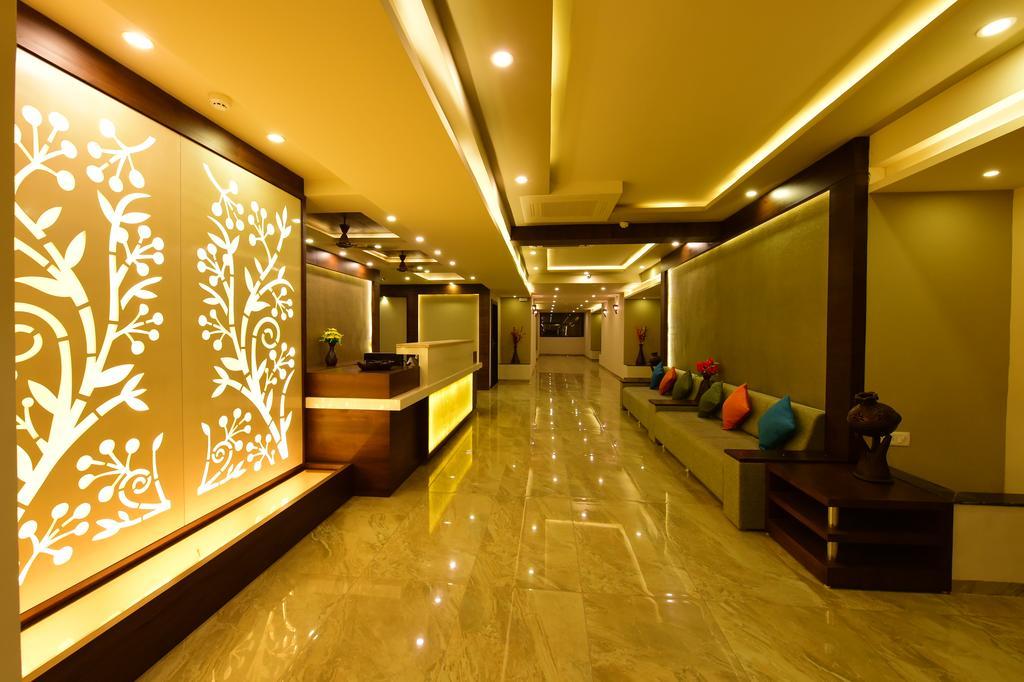 Hotel Opulence Nadiād 외부 사진