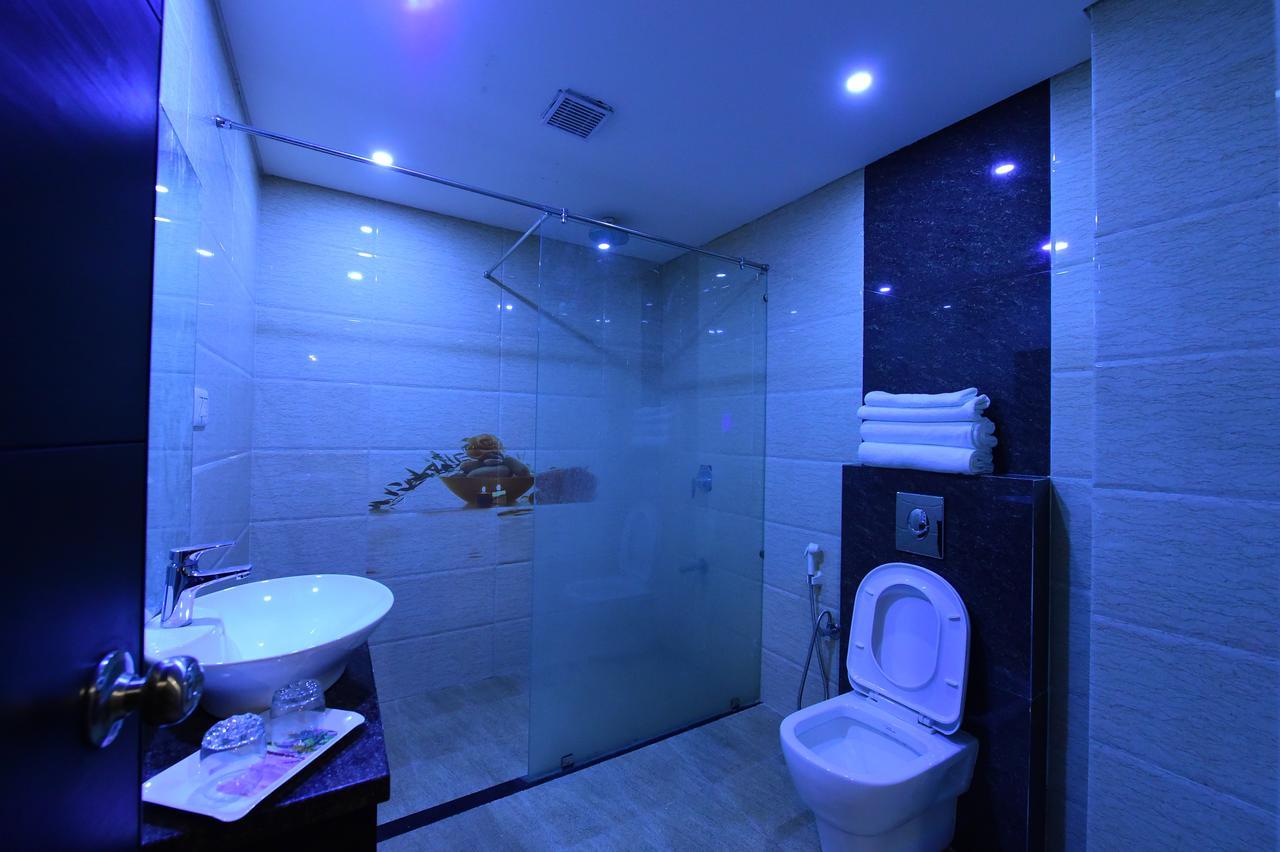 Hotel Opulence Nadiād 외부 사진
